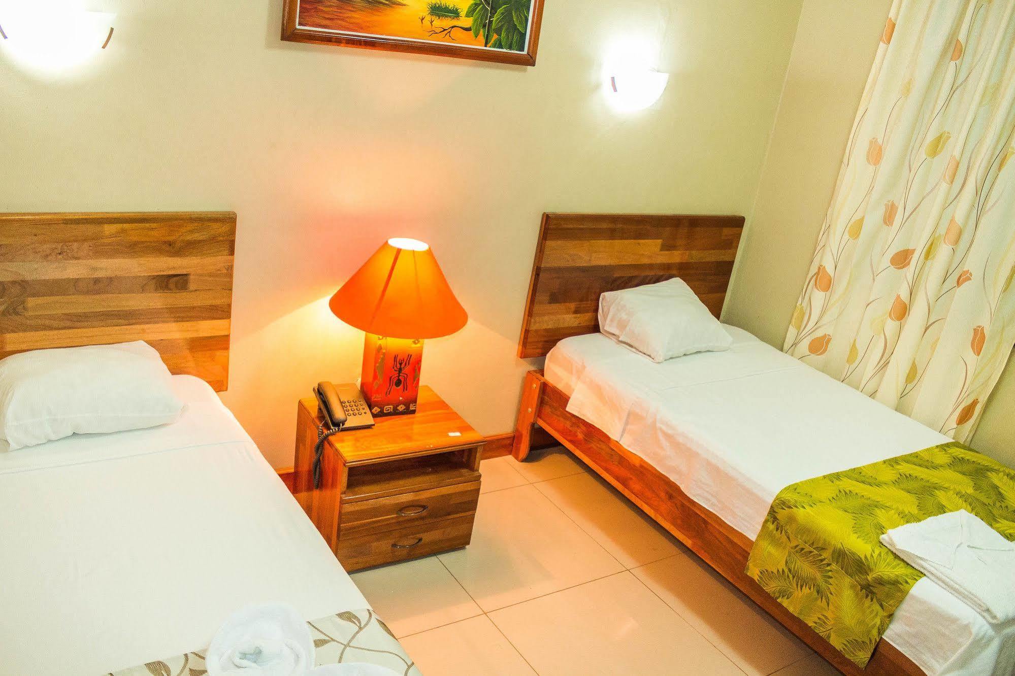 Hotel Golden Star إكيتوس المظهر الخارجي الصورة