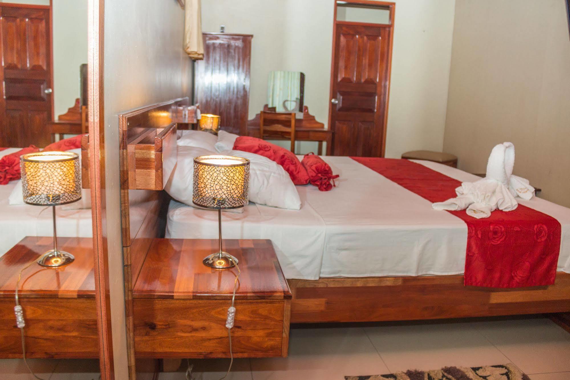 Hotel Golden Star إكيتوس المظهر الخارجي الصورة